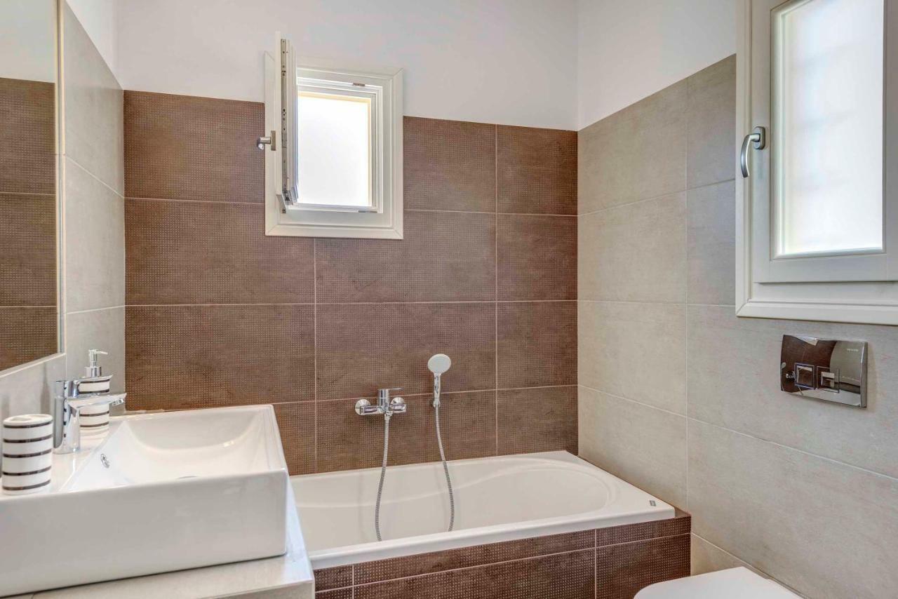 Villa Alba In Syros With Private Jacuzzi أزوليمنوس المظهر الخارجي الصورة